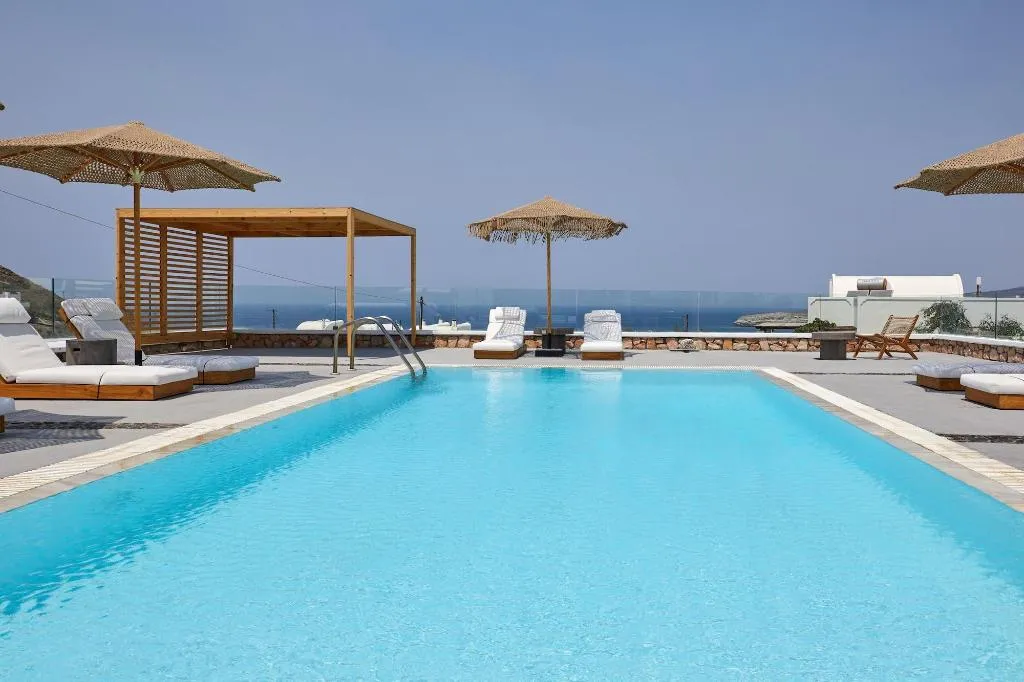 Sports and Entertainment, Symmetry Suites, Santorini