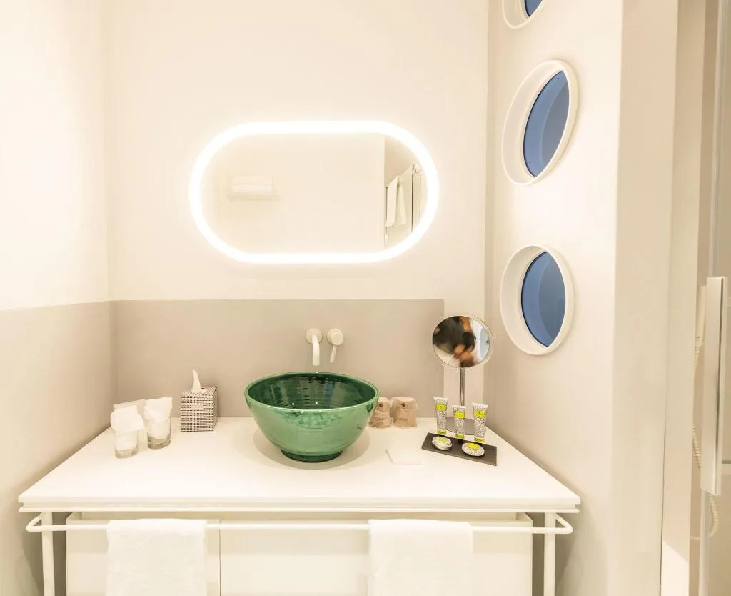 Room, Miramare Sea Resort and Spa, Naples