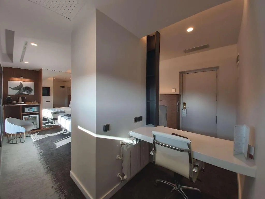 Room, Best Western Premier Hotel Dante, Barcelona