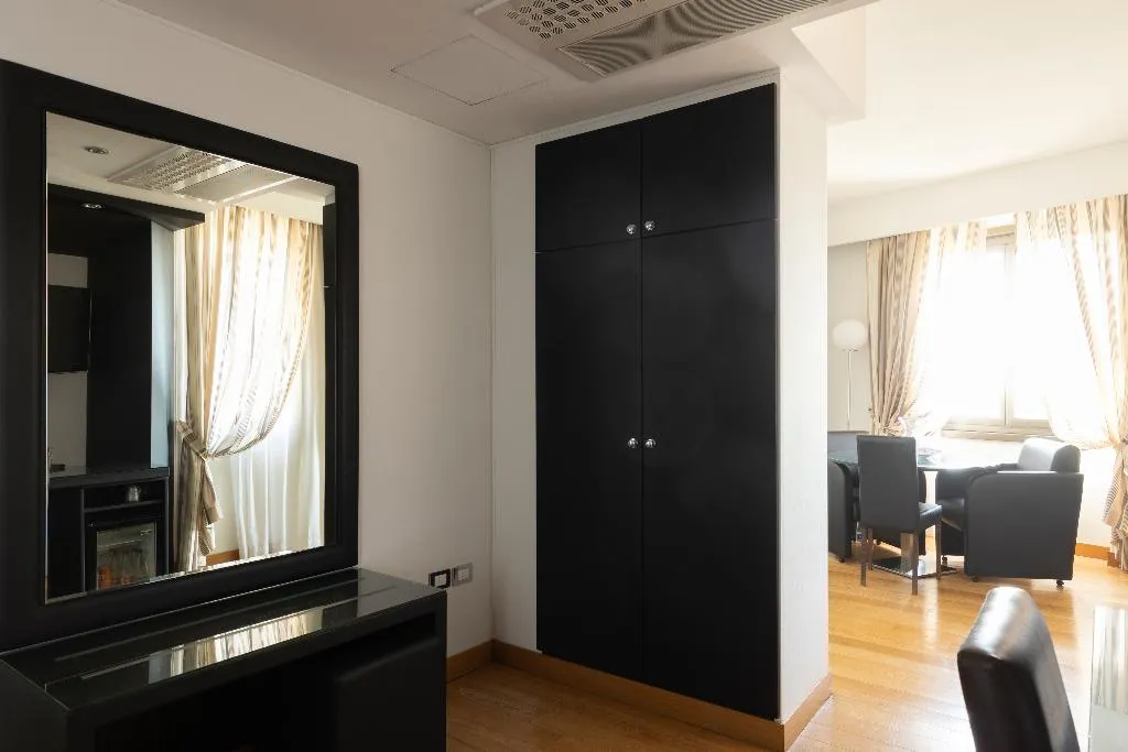 SUITE STANDARD Room, Royal Caserta Hotel, Naples