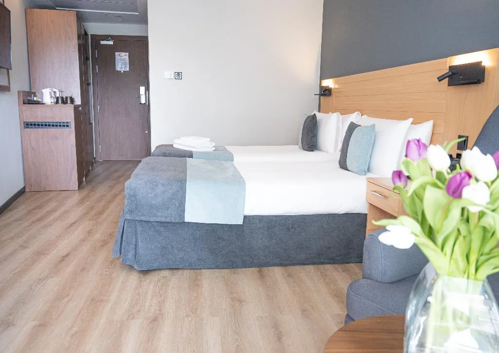 SINGLE SEA VIEW Room, The Preluna Hotel, Malta