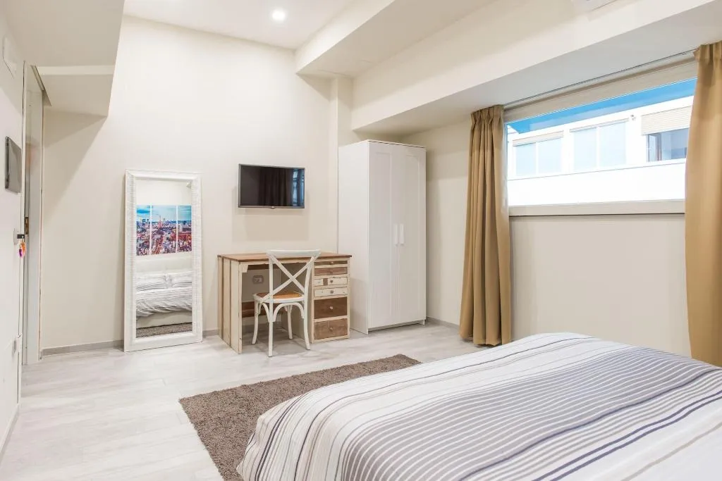 Room, Morra's Home, Naples