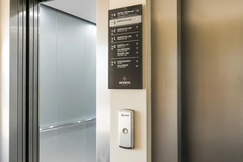 Lobby, Oporto Airport & Business Hotel, Porto