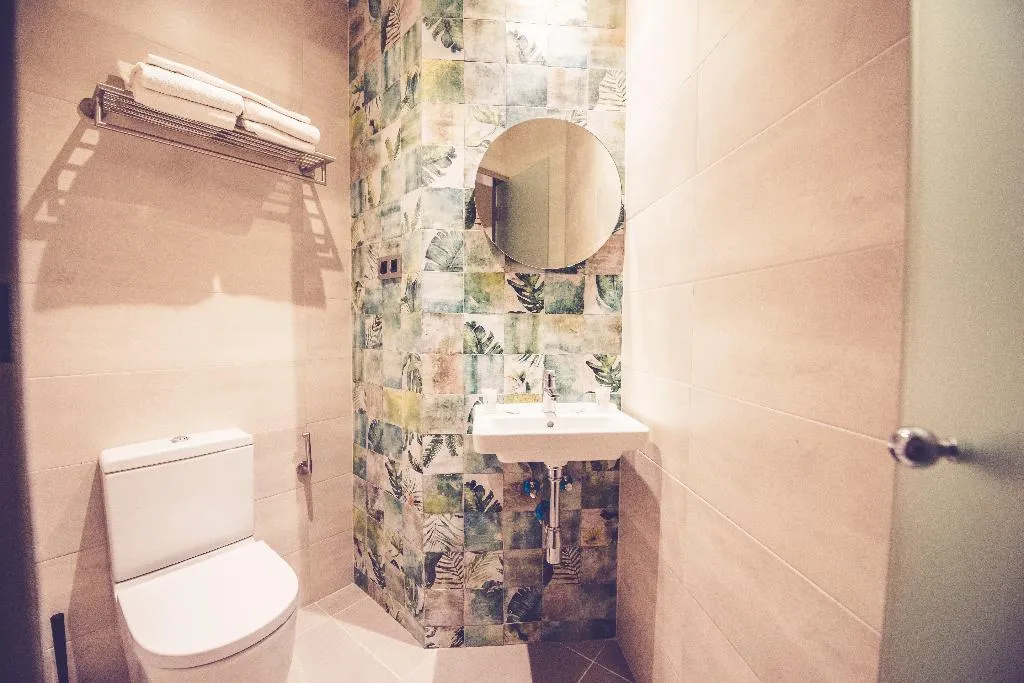TRIPLE STANDARD Room, Marlasca, Madrid