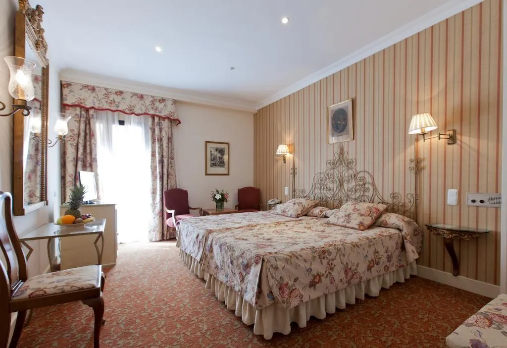 Room, Doña Maria, Seville