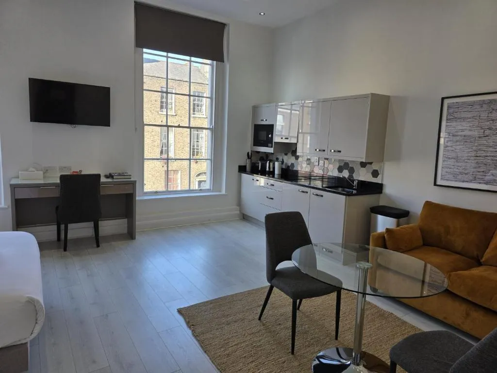 STUDIO SUPERIOR Room, Dublin Central Suites, Dublin