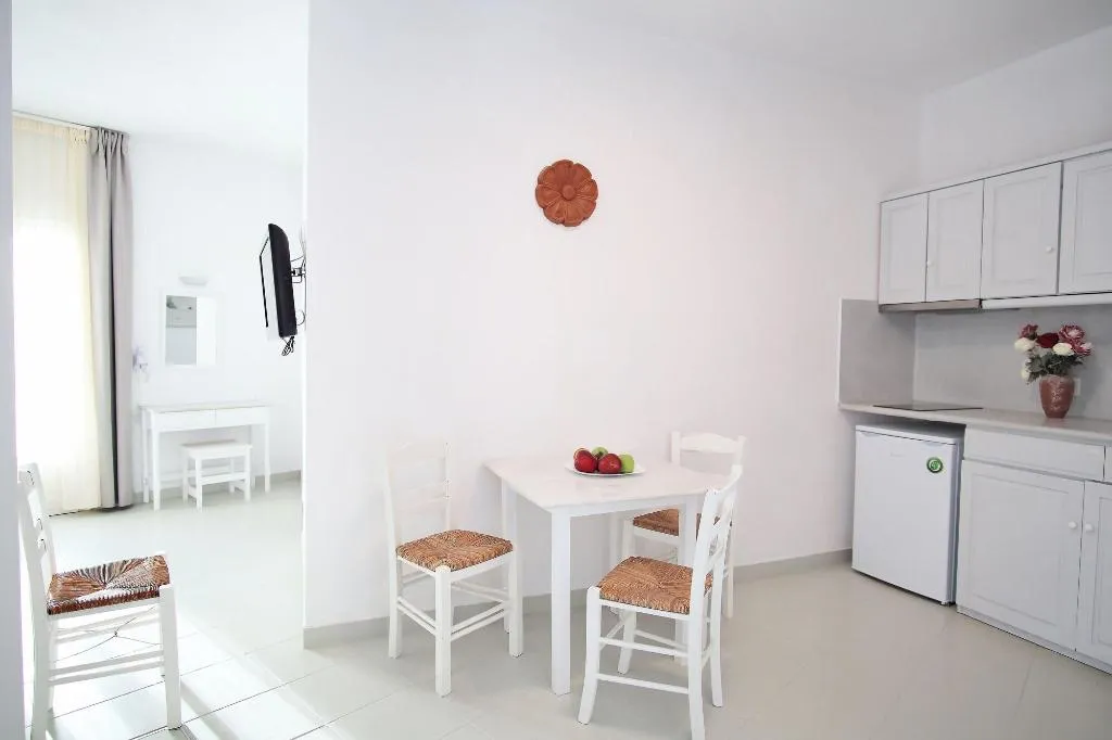 Room, Kritikakis Village Apartments, Santorini