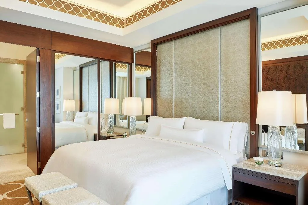 FAMILY ROOM STANDARD Room, Hilton Dubai Al Habtoor City, Dubai