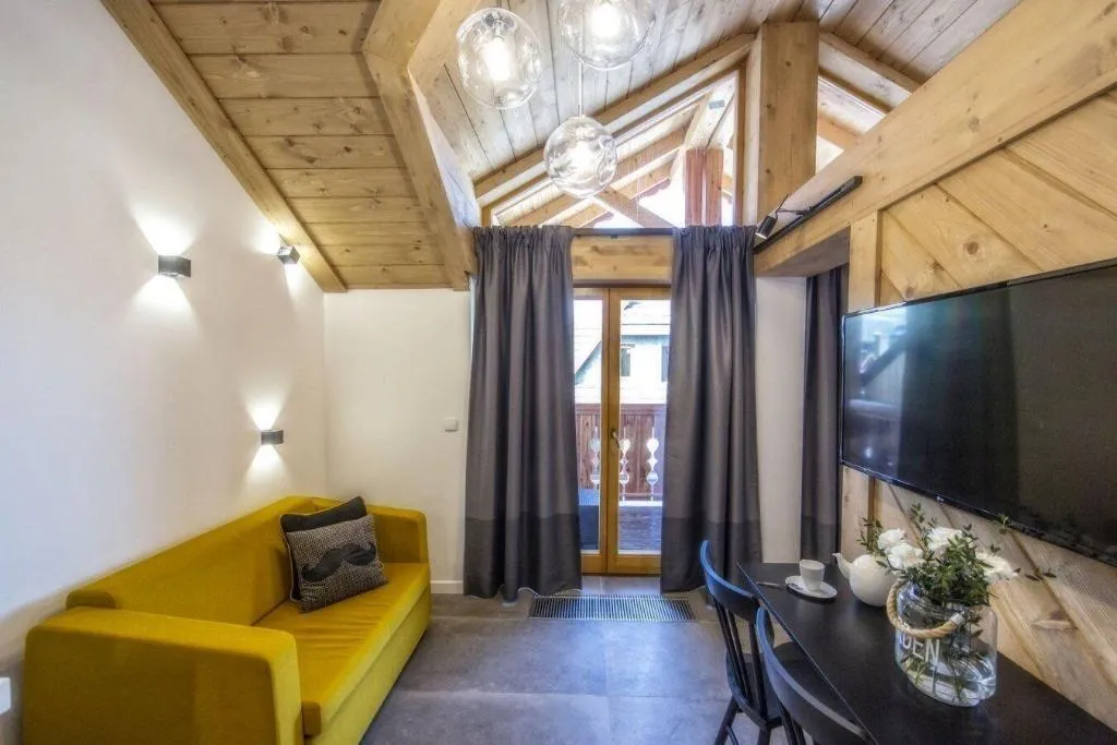 Room, ApartHotel Giewont, Krakow