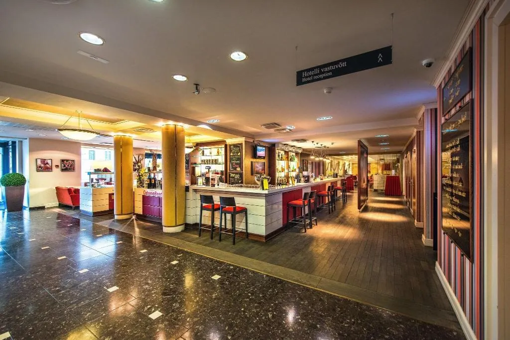 Bar, Park Inn by Radisson Meriton Conference&Spa Hotel, Tallinn