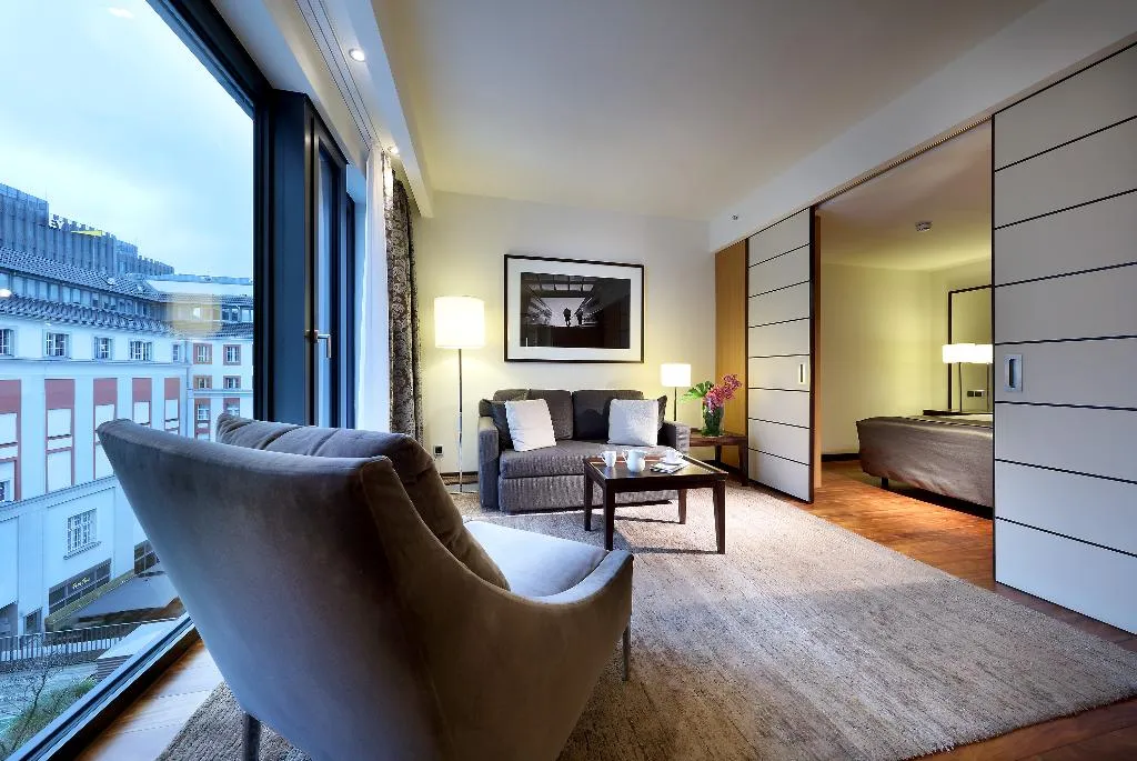 JUNIOR SUITE STANDARD Room, Eurostars Berlin, Berlin