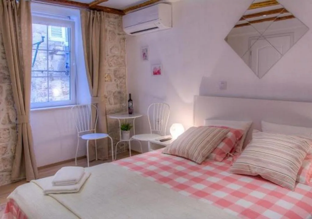 DOUBLE STANDARD Room, Guesthouse Two Friends Dubrovnik Palace, Dubrovnik