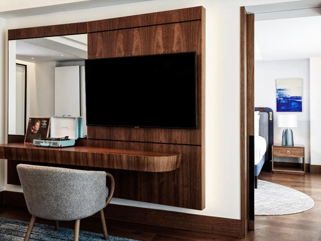 SUITE EXECUTIVE Room, Athens Capital Center Hotel-MGallery, Athens