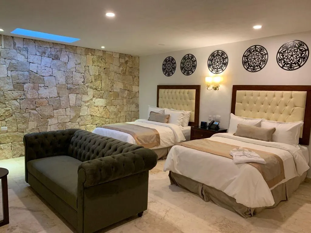 Room, Real Hispano, Cancun Area