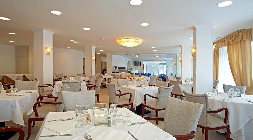 Restaurant, Caruso, Naples