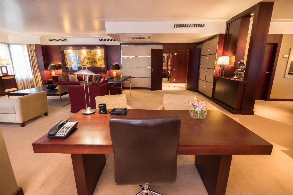 SUITE Presidential Room, Crowne Plaza Porto, Porto