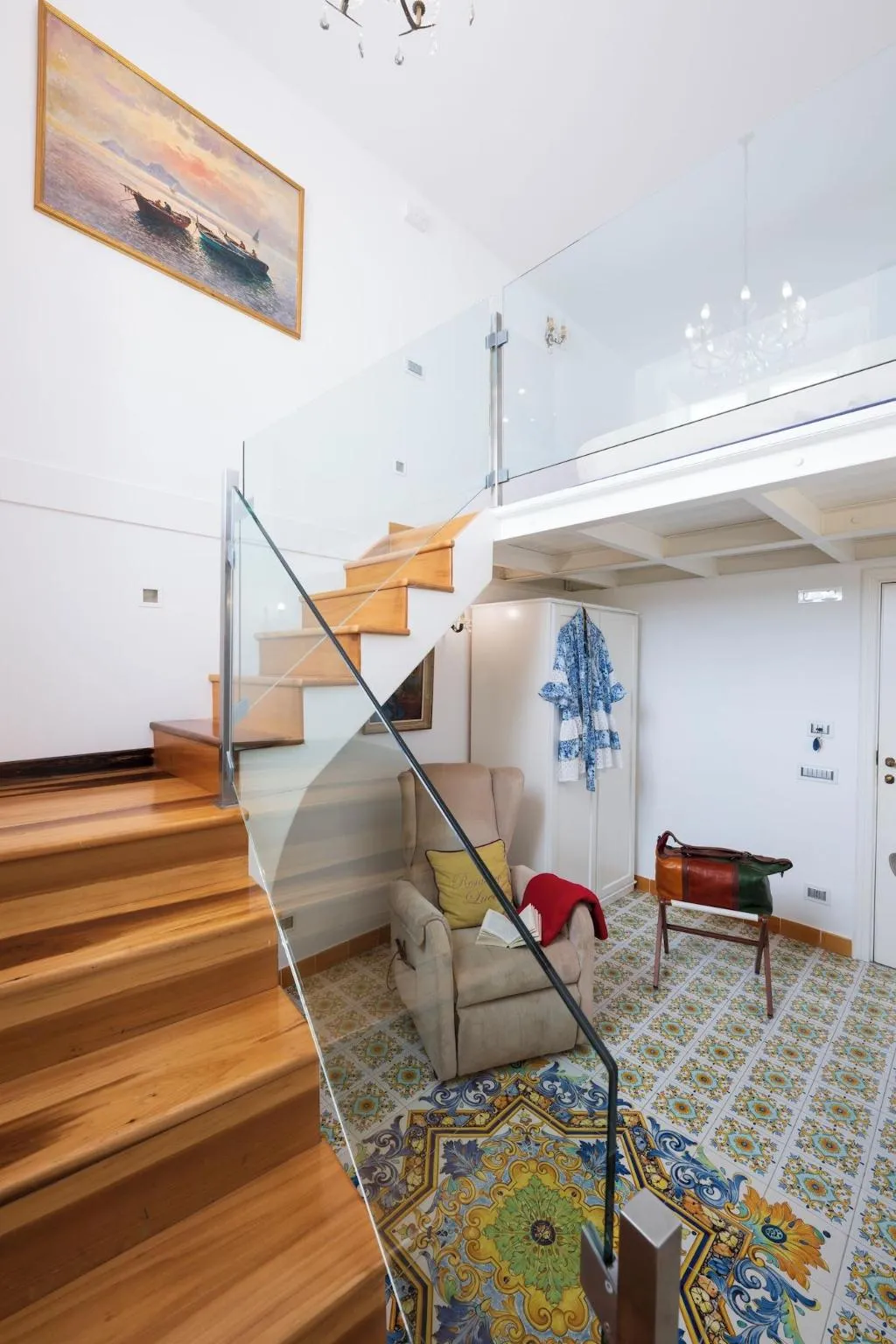 DOUBLE QUEEN SIZE BED Room, Residenza Luce, Naples