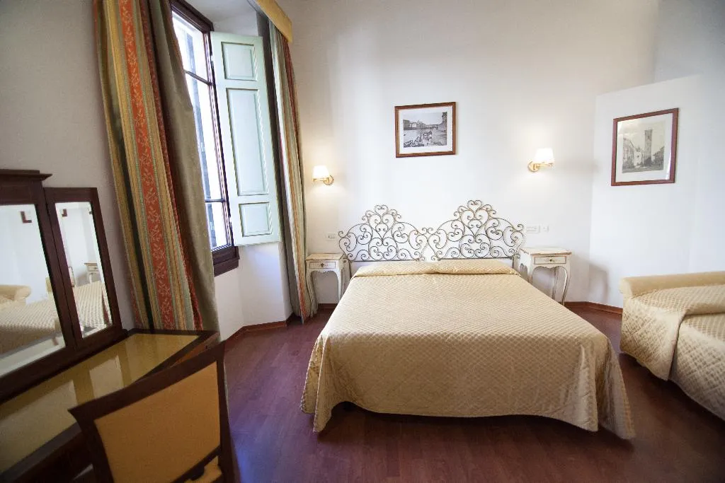 QUADRUPLE STANDARD Room, Cimabue, Florence