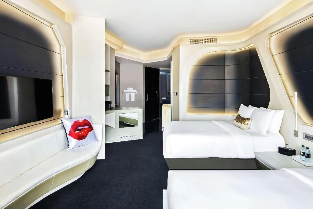 TWIN DELUXE CANAL VIEW Room, V Hotel Dubai, Curio Collection by Hilton, Dubai