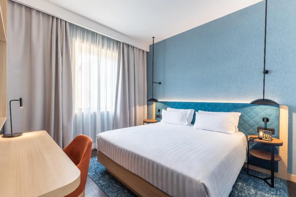 DOUBLE KING SIZE BED Room, Hilton Garden Inn Rome Colosseum, Rome