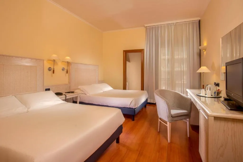 QUADRUPLE STANDARD Room, Best Western Plus Globus Hotel, Rome