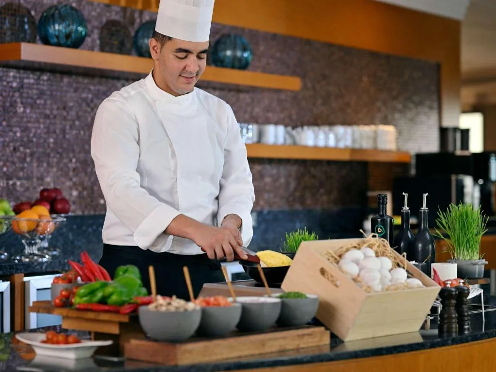 Sports and Entertainment, Movenpick Hotel Jumeirah Beach, Dubai