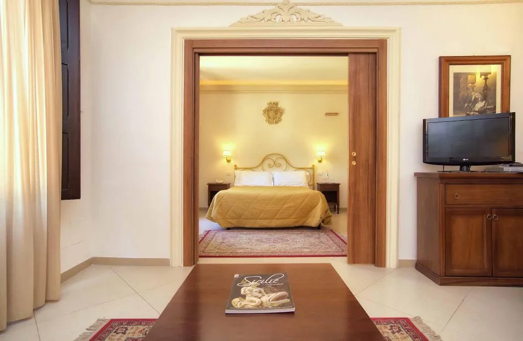 SUITE CAPACITY 4 Room, Castello Di San Marco Charming Hotel & Spa, Taormina