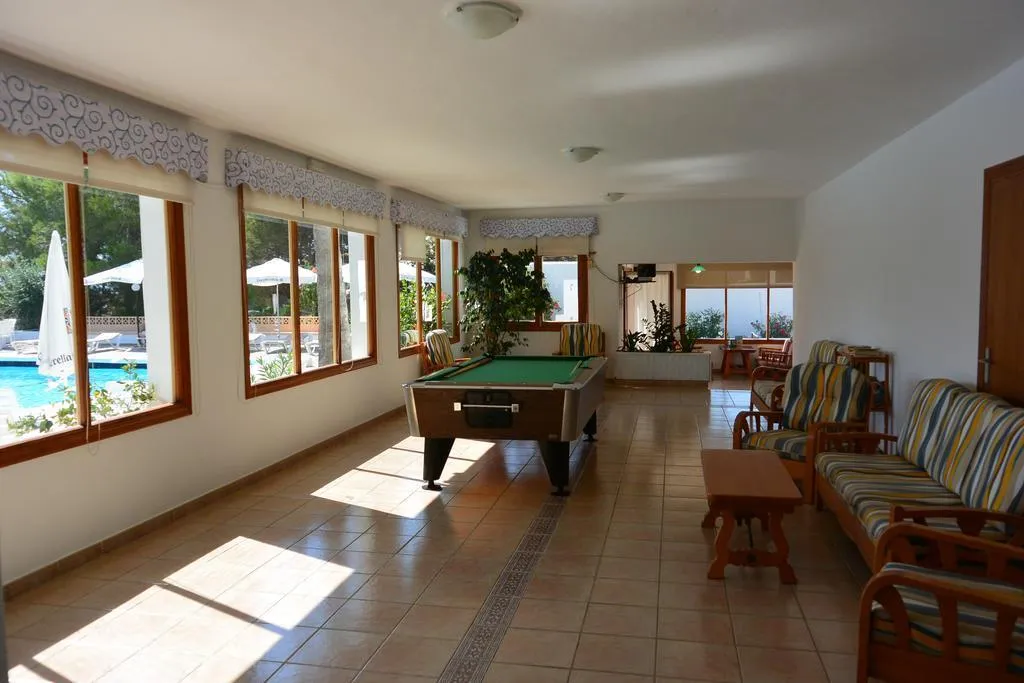 Sports and Entertainment, Bungalows Es Pins, Ibiza
