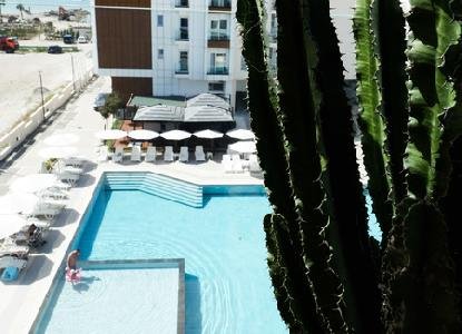 Naos Luxury Resort, Kavaje