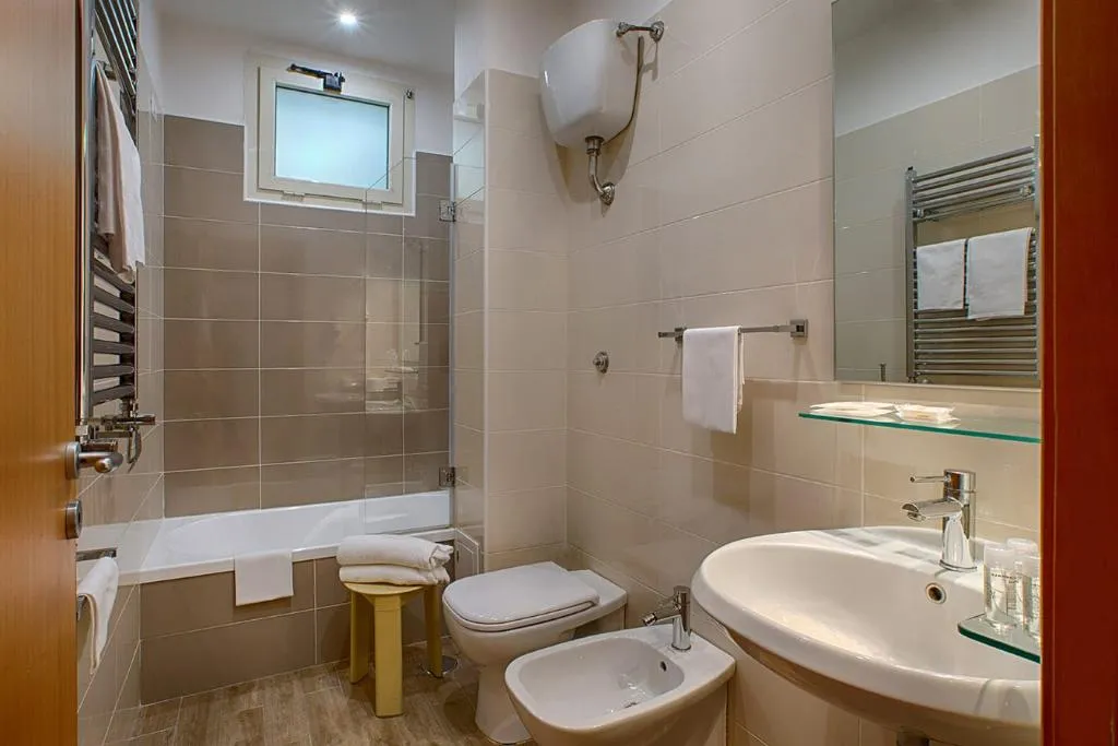 Room, American Hotel, Naples