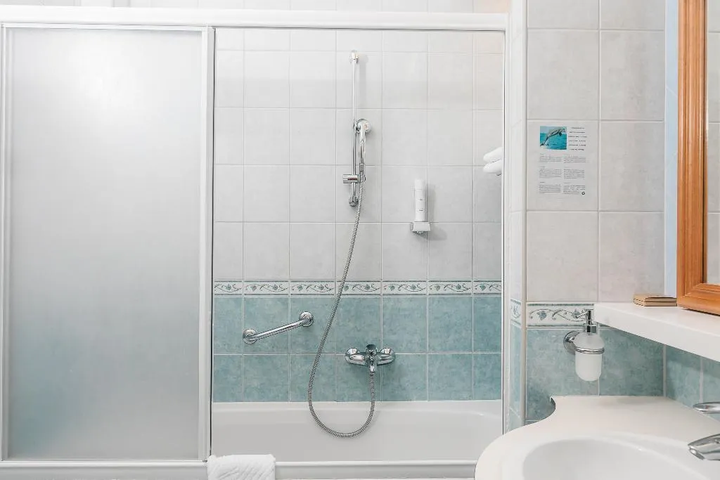 DOUBLE WITH BALCONY Room, Spongiola, Split