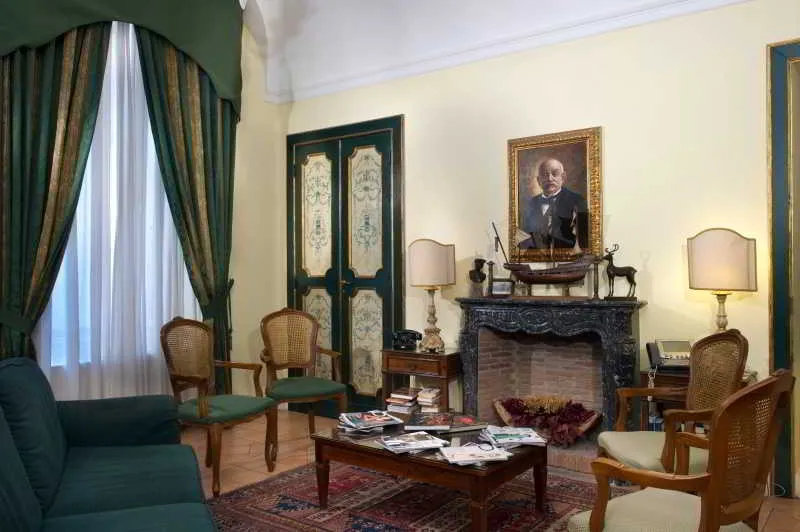 Lobby, Chiaja de Charme, Naples