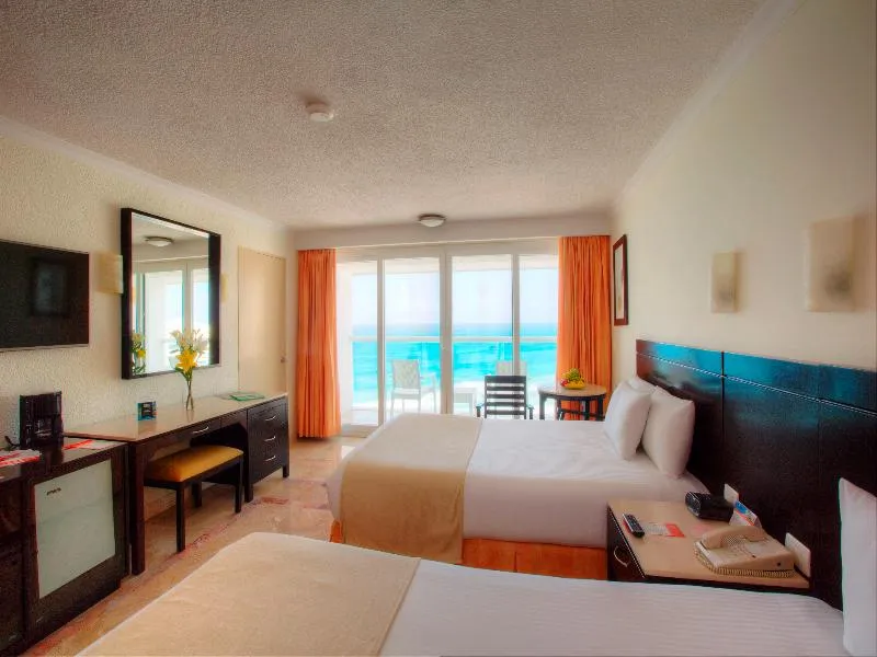 DOUBLE LUXURY OCEAN VIEW Room, Krystal Cancun, Cancun Area