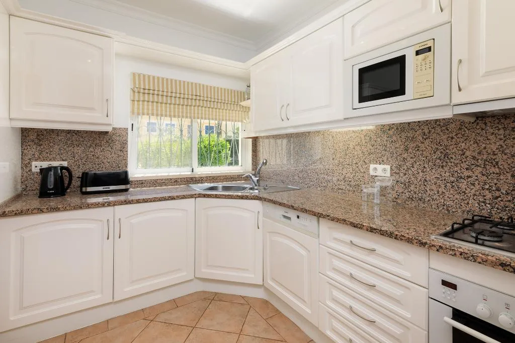 TOWNHOME THREE BEDROOMS Room, Vale Do Lobo Resort, Algarve