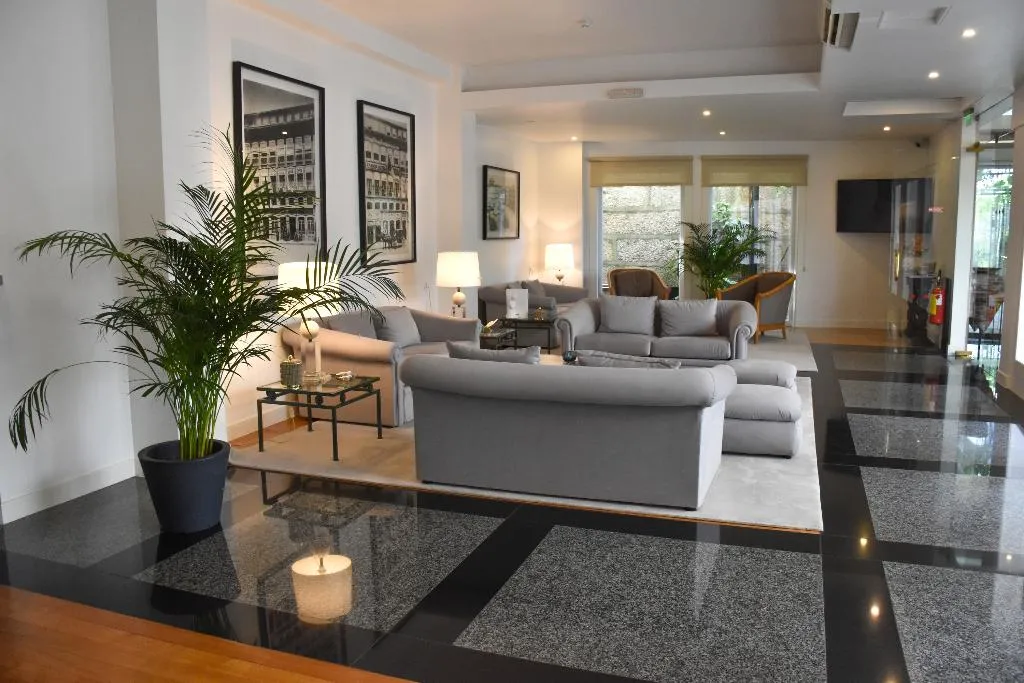 Lobby, Toural, Porto