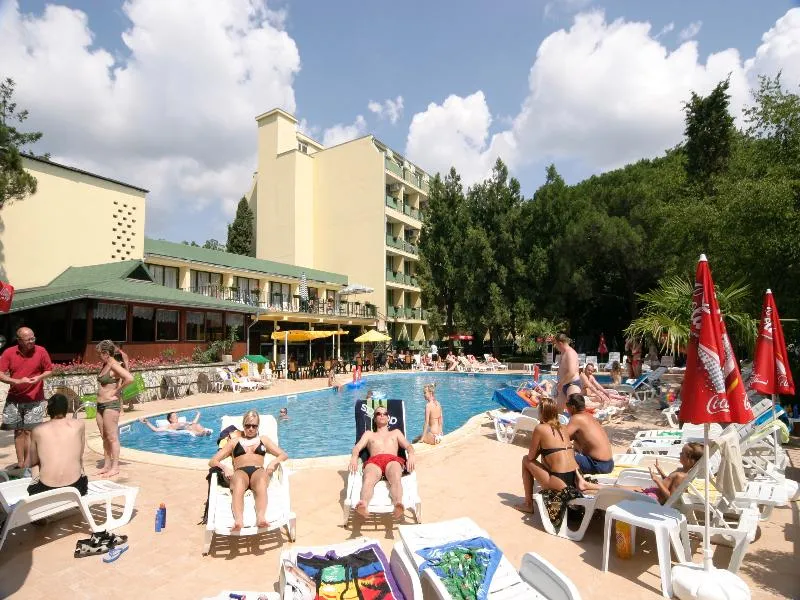 Pool, Tintyava, Varna