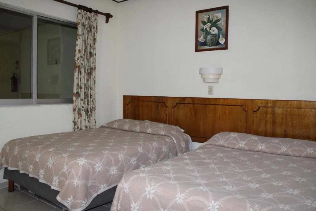 DOUBLE BASIC Room, Maria de la Luz, Cancun Area