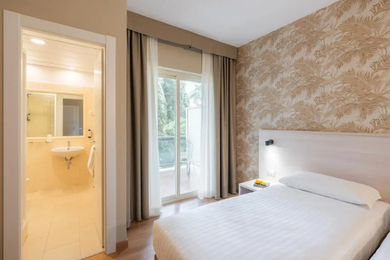 DOUBLE SINGLE USE COMFORT Room, Pineta Palace, Rome