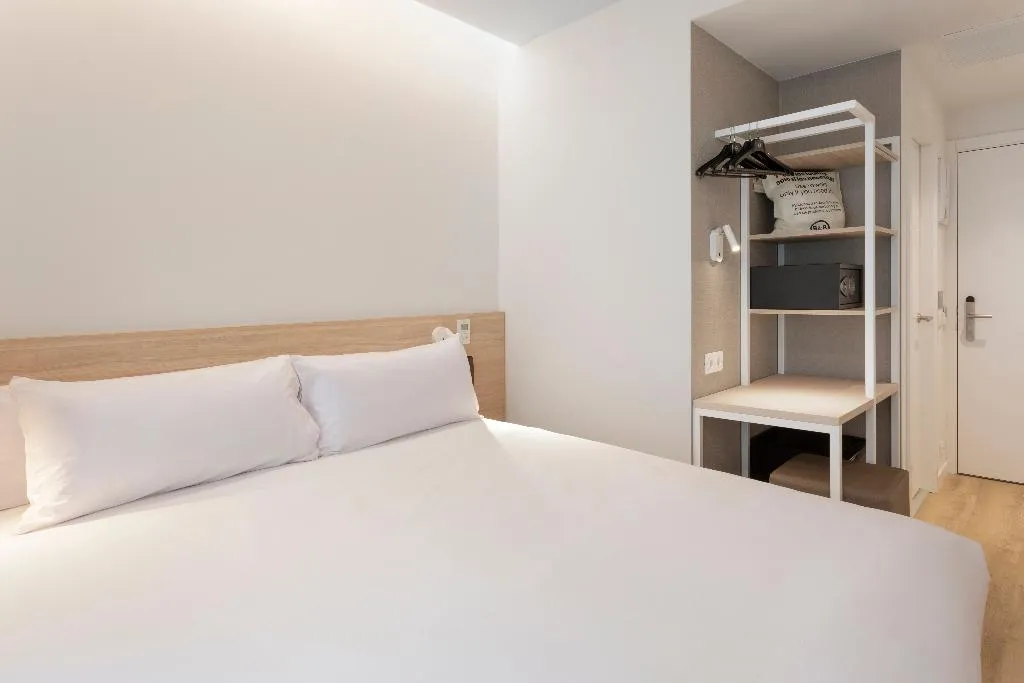 DOUBLE STANDARD Room, B&B HOTEL Alicante Centro, Costa Blanca