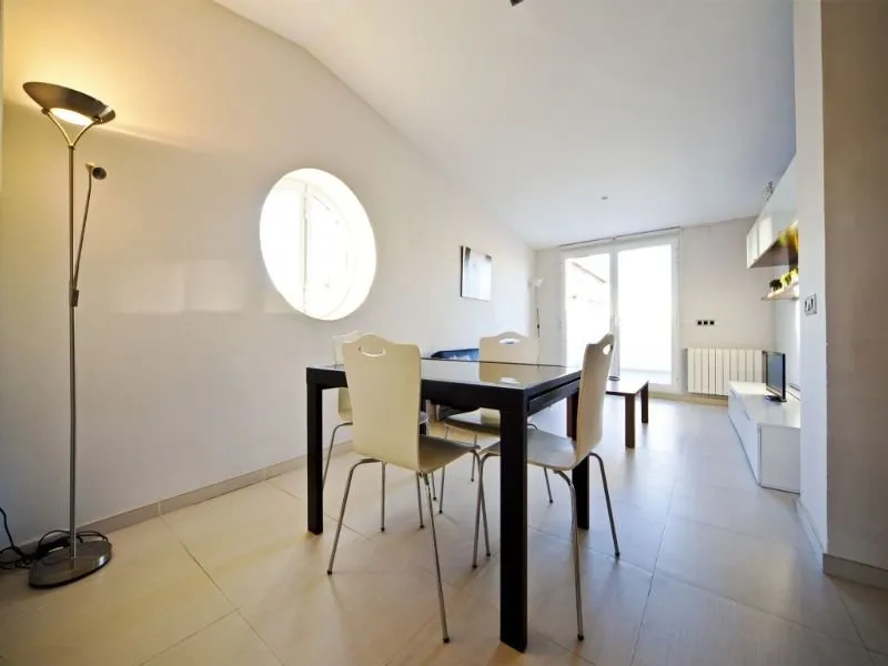 Room, Realrent Marina real, Valencia