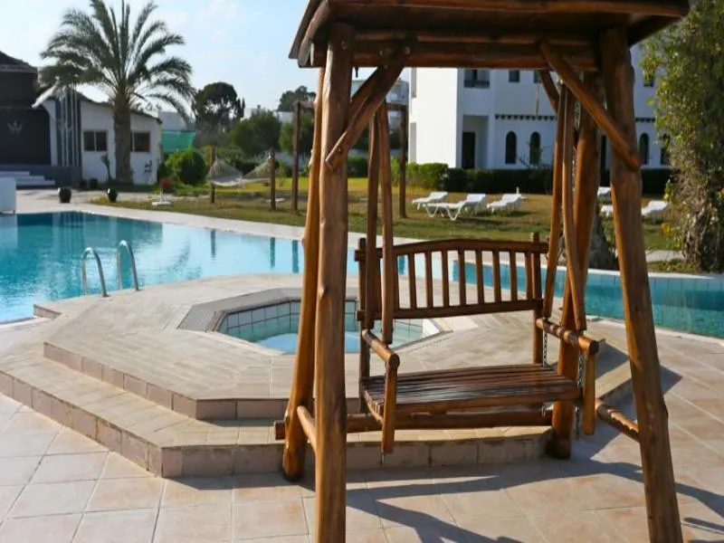 Pool, La Couronne, Tunisia