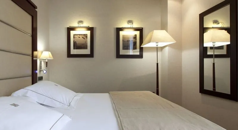 JUNIOR SUITE CAPACITY 1 Room, Valencia Center, Valencia