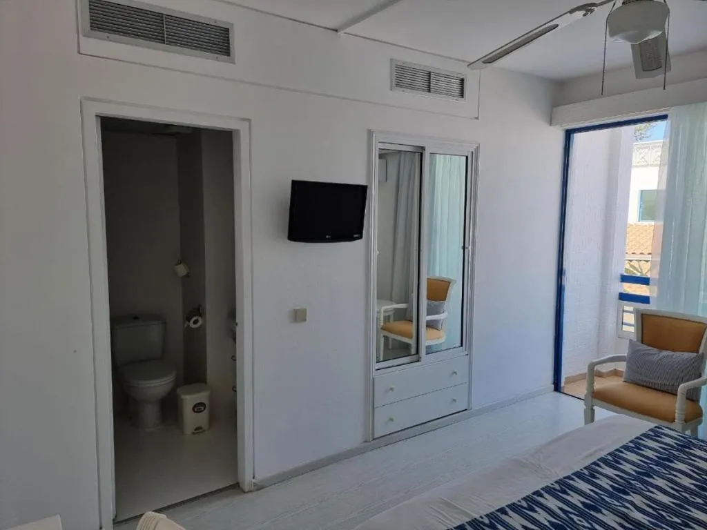 Double or Twin STANDARD Room, Nereus, Cyprus