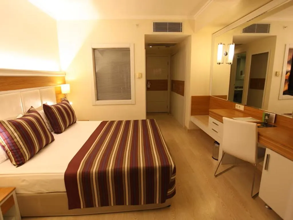 FAMILY ROOM CLASSIC Room, AQI Pegasos Royal, Antalya