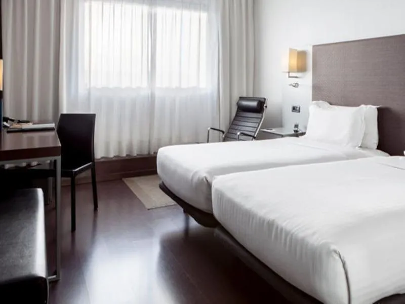 DOUBLE SINGLE USE STANDARD Room, AC Porto, Porto