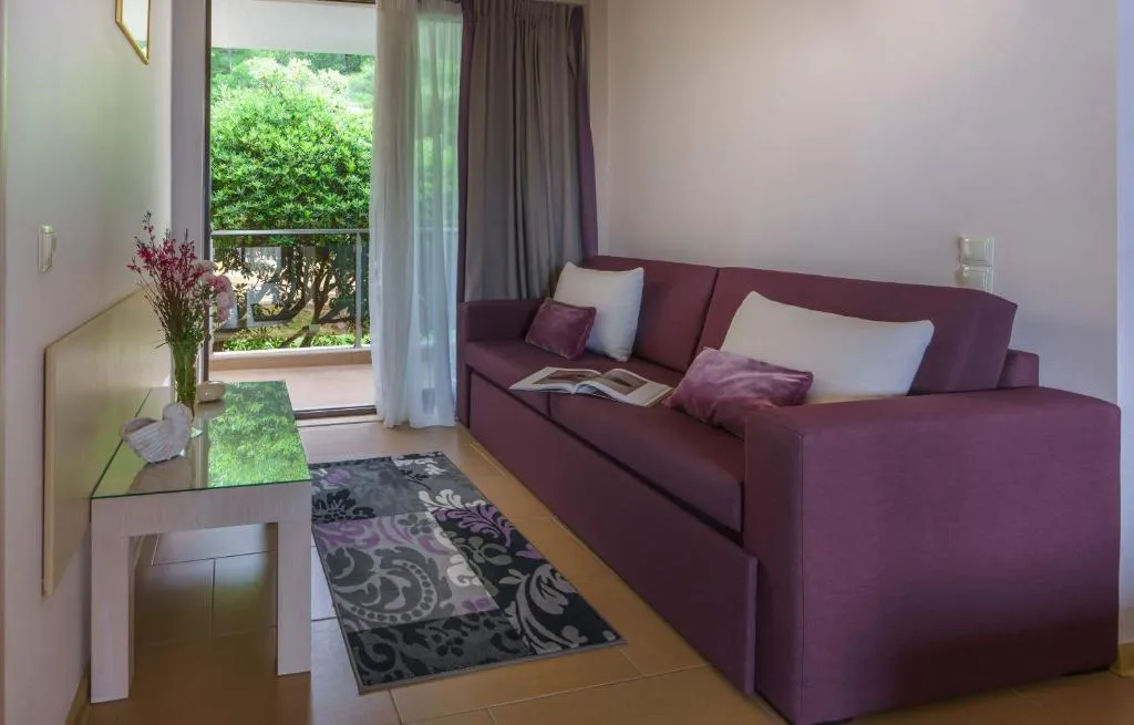 Double or Twin SUPERIOR Room, Greek Pride Cronwell Rahoni, Thessaloniki