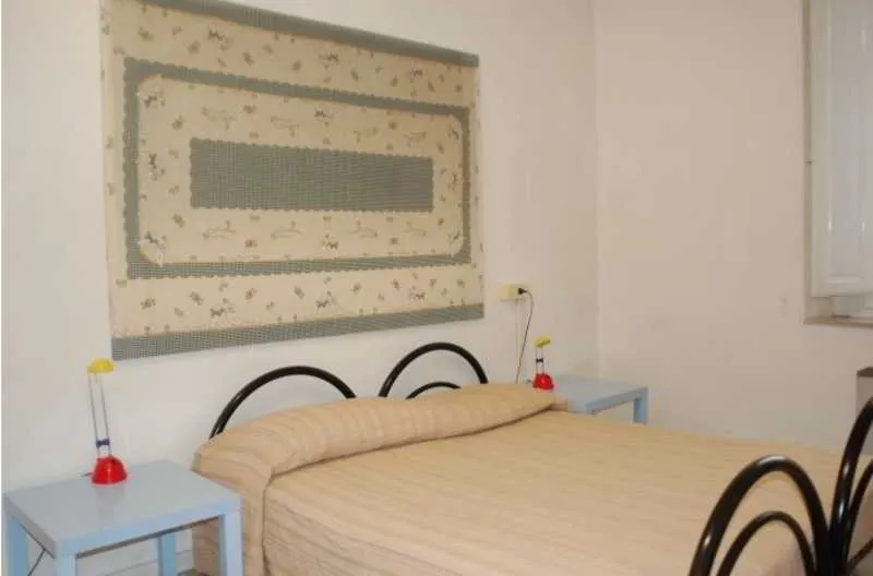 Room, Youth Firenze 2000, Florence