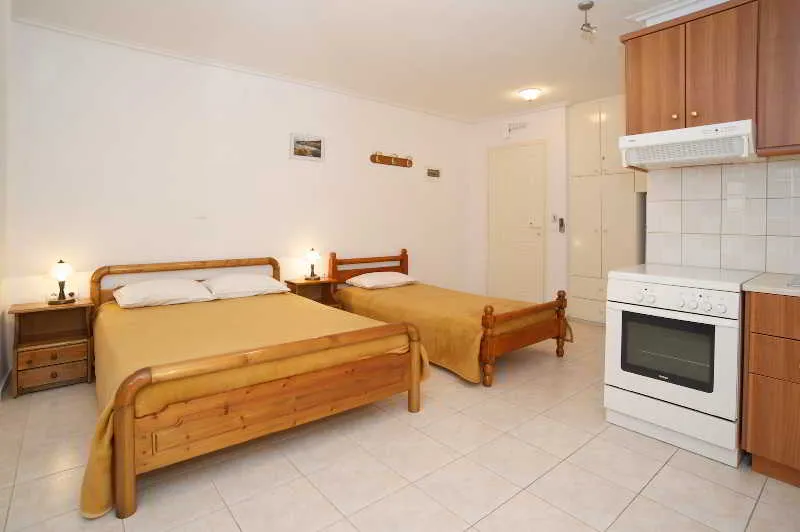 Room, Dimitris Studios, Kefallinia