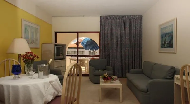 JUNIOR SUITE SEA VIEW WITH BALCONY Room, Canico Bay Club, Madeira