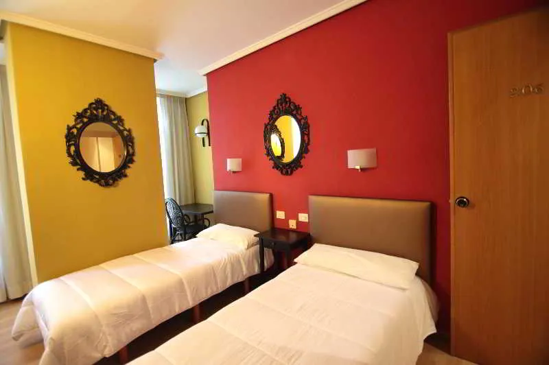 TWIN STANDARD Room, Casual de la Música Valencia, Valencia